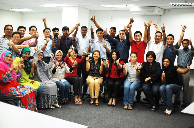 EIM photo 9 MBA Thumps up